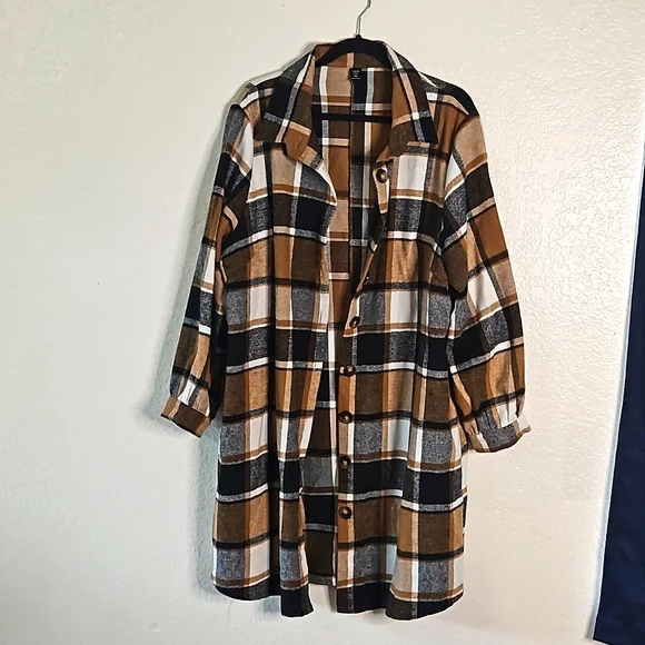 Checked coat - Picture 1 of 1